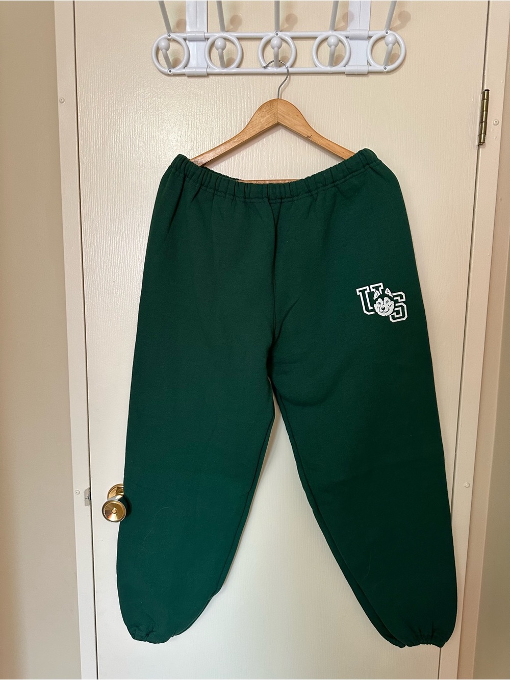 Men’sDark Green Sweatpants with Saskatchewan Husky logo